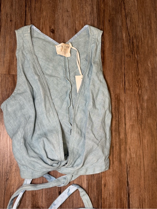 Forte Forte Tops - Forte Forte Light Blue Tie-Front linen Crop Top